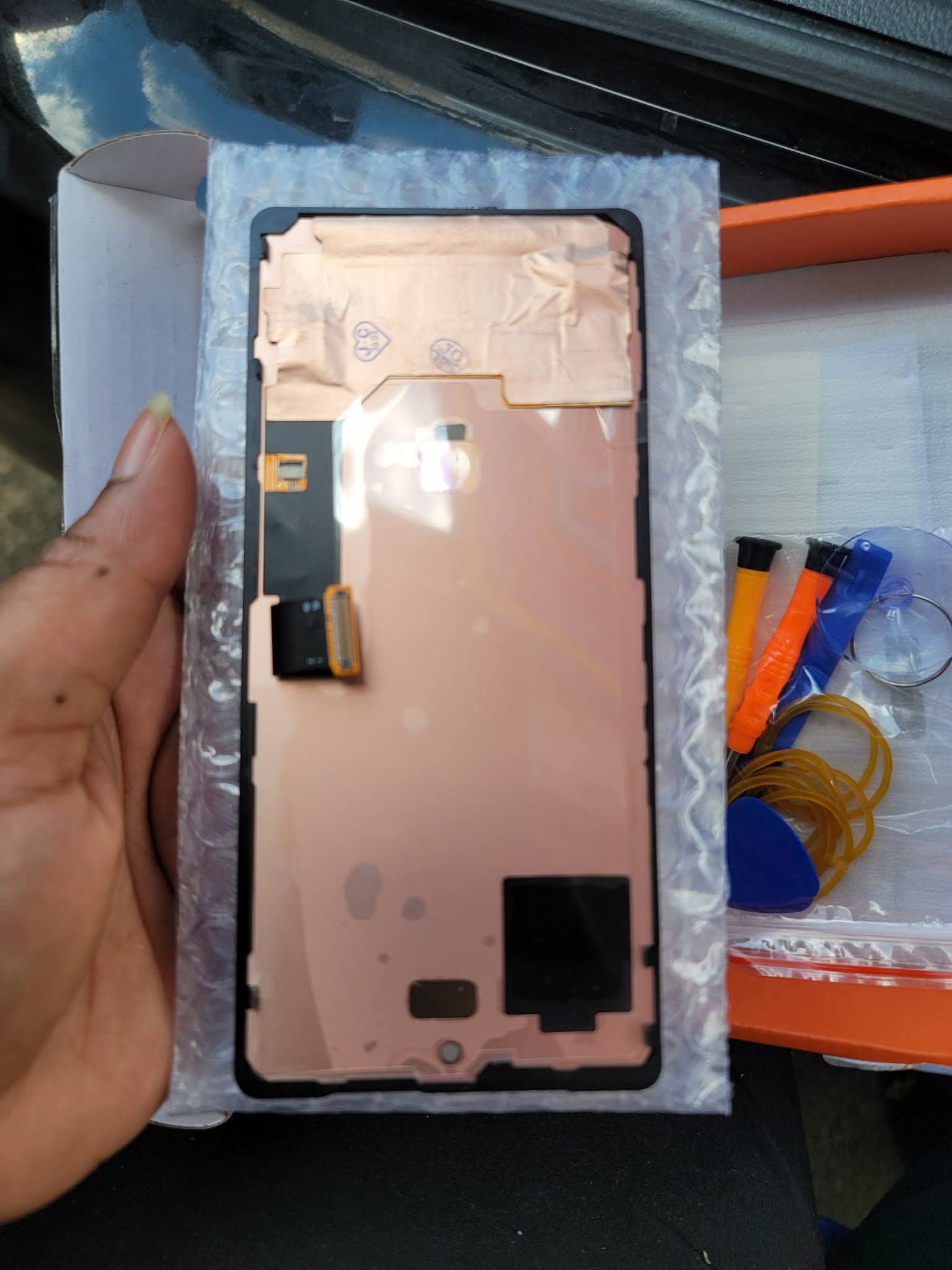 for Google Pixel 7 6.3" OLED Screen Replacement with Frame (Fingerprint Cable Transfer Required) Display Assembly with Touch Digitizer Repair Tools Kit GVU6C GQML3 GO3Z5 - Image 4