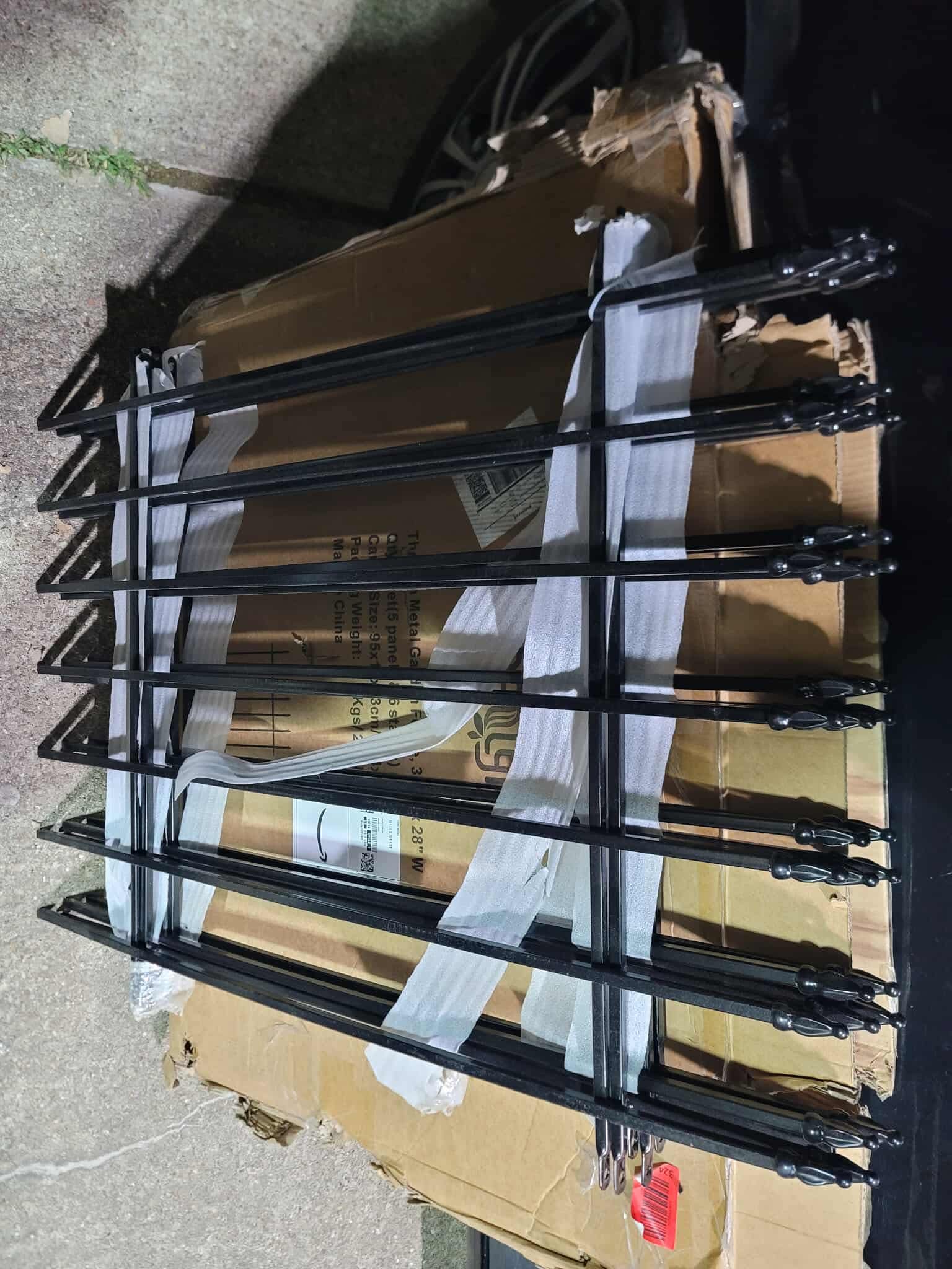 Metal Decorative Garden Fence 36" Wide x 28" High (5 Panels, Total Length 11.6 feet), Metal Border Folding Fence, Landscape Fencing Dog Fence Pet Fence for Flower Bed, Yard, Animal Barrier - Image 3