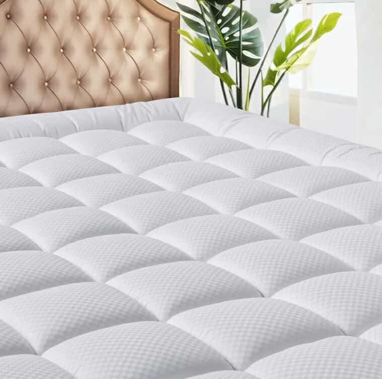 Twin XL Mattress Pad - Cooling Breathable Mattress Topper, Quilted Fitted Mattress Protector, Pillow Top Mattress Cover with 8-21" Deep Pocket, Soft, Machine Washable, White, Twin Extra Long