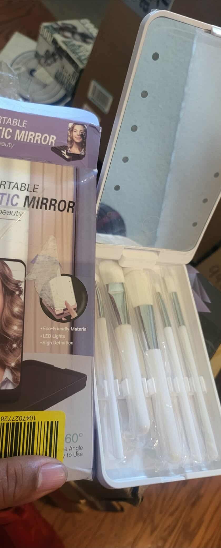 Portable Makeup Mirror With 5 Makeup Brushes Travel Case Storage Box LED Rechargeable Makeup Mirror (White) - Image 2