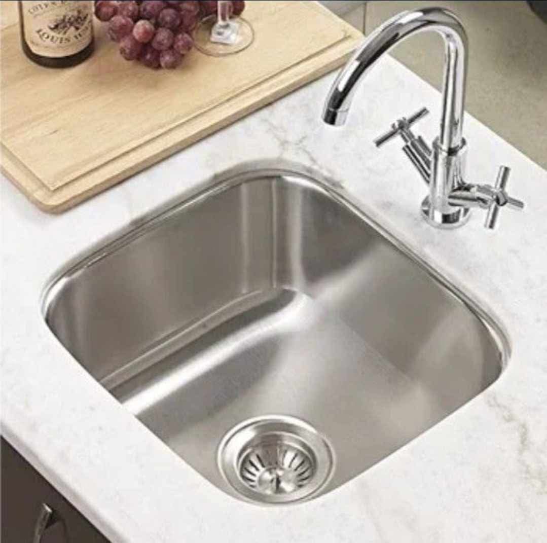 Stainless Steel Kitchen Sink for Bar & Prep: 17 Inch Undermount Single Bowl Sink with Strainer