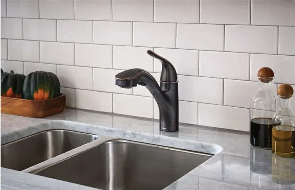 Moen Brecklyn Mediterranean Bronze Single-Handle Pull-Out Sprayer Kitchen Sink Faucet with Power Clean - Image 9