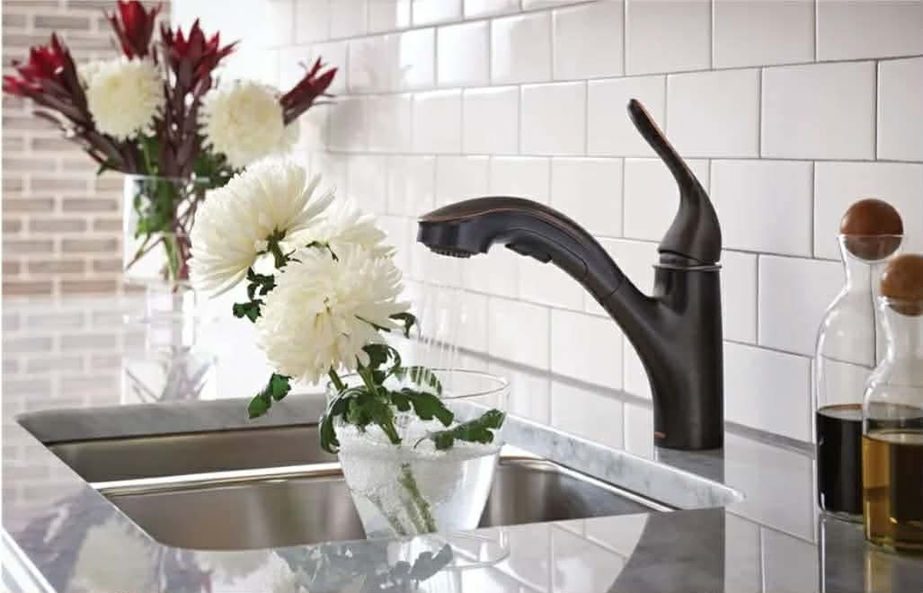 Moen Brecklyn Mediterranean Bronze Single-Handle Pull-Out Sprayer Kitchen Sink Faucet with Power Clean - Image 11