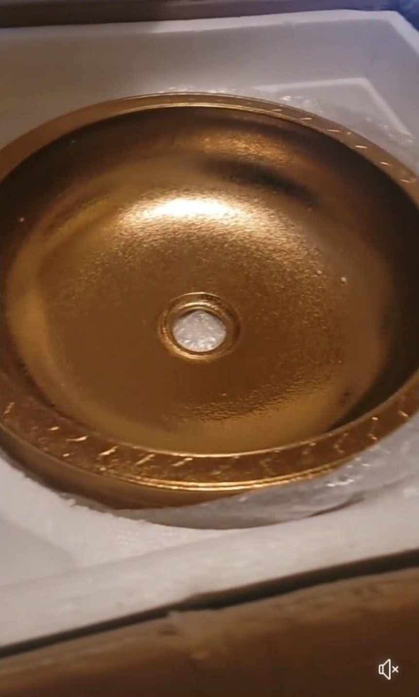 Gold Vessel Sink Round Bowl for Bathroom Countertop Ceramic Wash Basin with Hand Carved Dragon Pattern, L16.4"W16.4 - Image 4