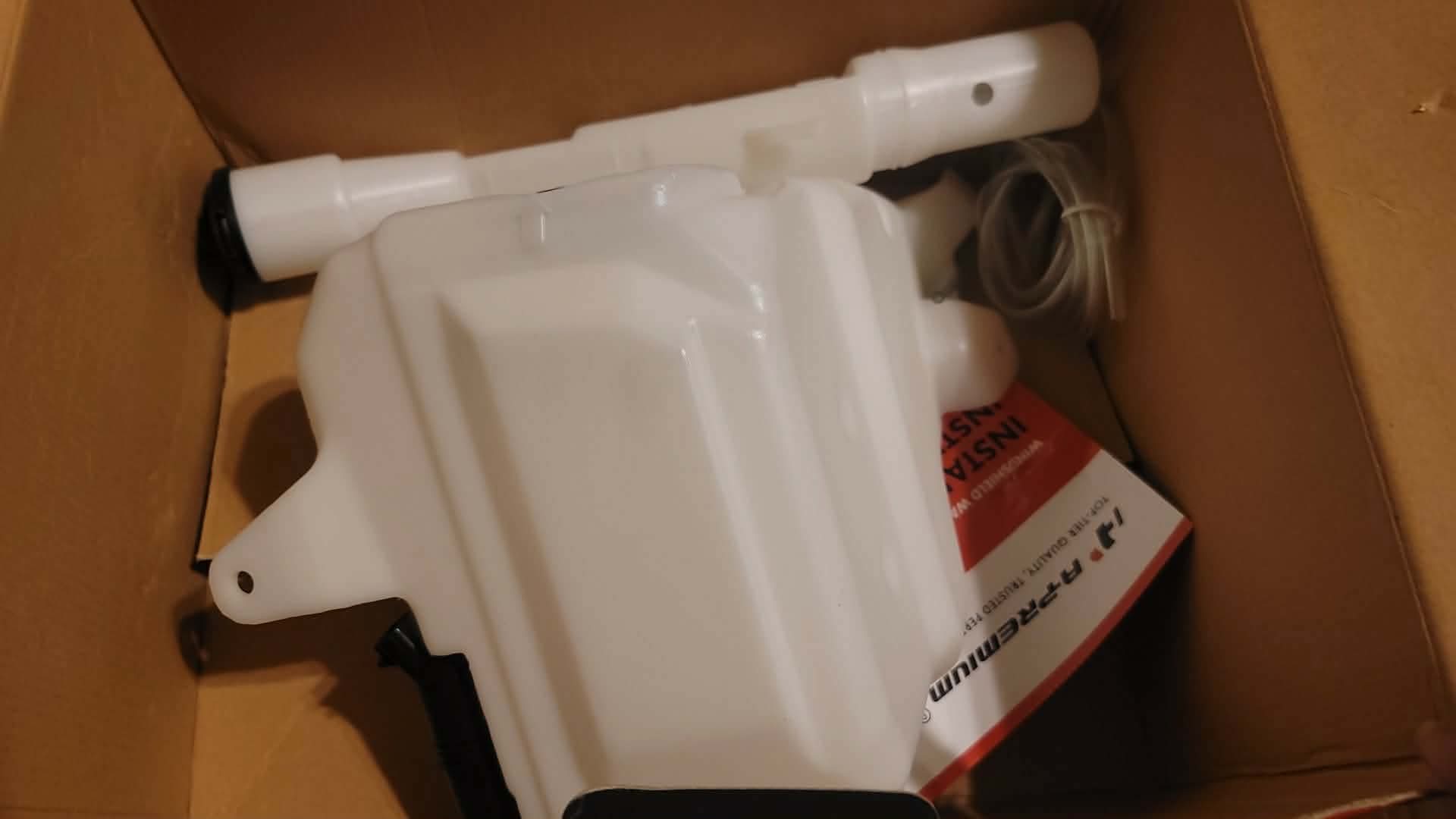 A-Premium Windshield Washer Reservoir Tank Assembly - Image 3
